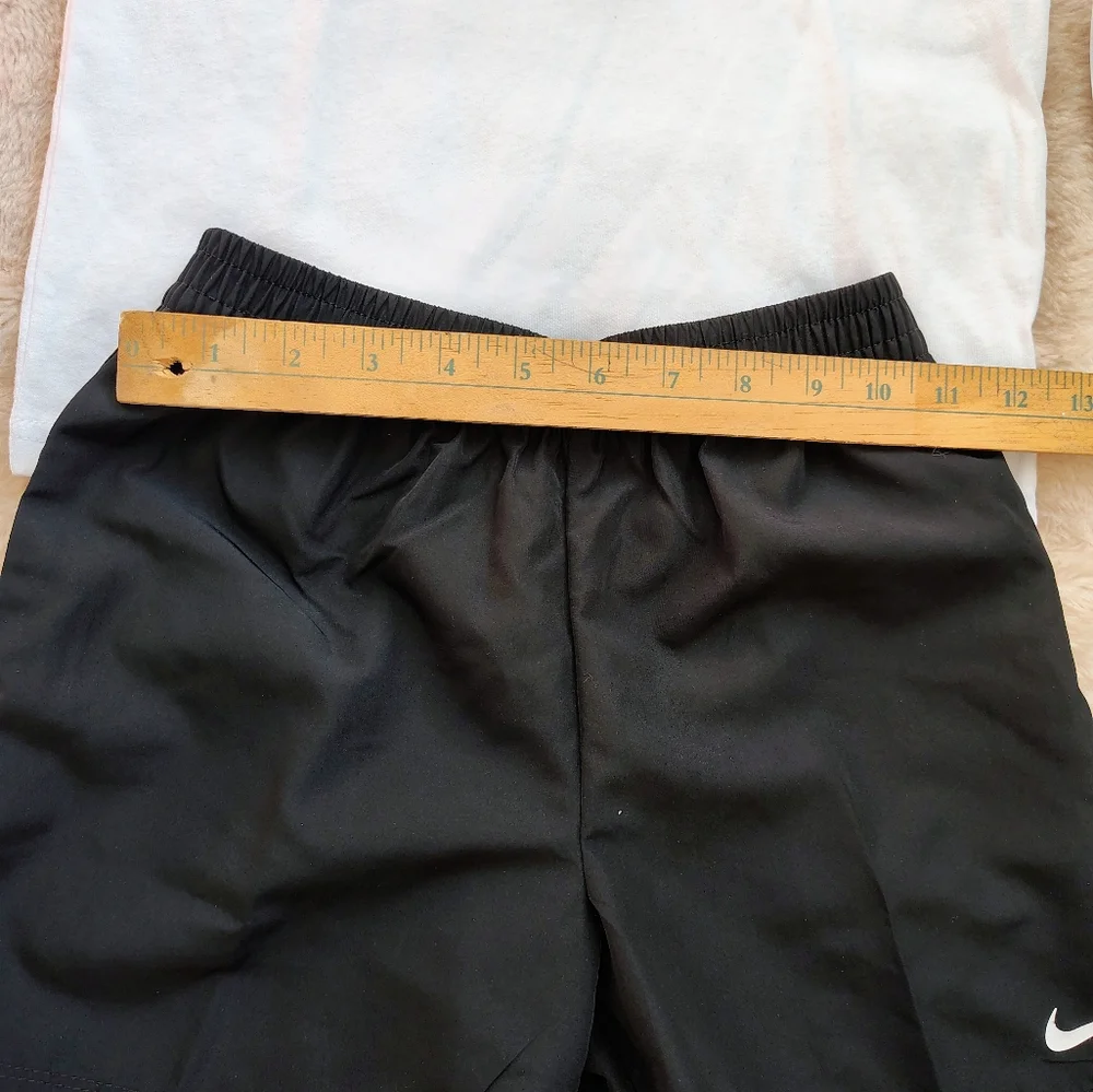 Nike Boy's Performance Set 🩳👕🤗 - Picture 5 of 8